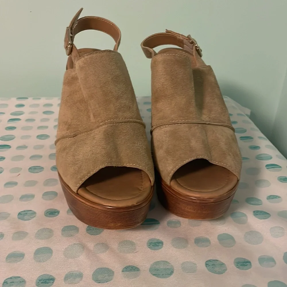 Mila Paoli tan suede platform wedge sandals size 8 - Picture 4 of 12